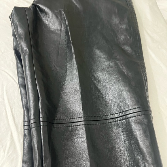 Wilfred Small Black Leather Pants - Picture 9 of 11